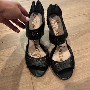 Same Edelman black heel